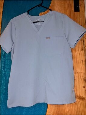 Figs Technical Collection V-Neck Scrub Top in Dusty Blue